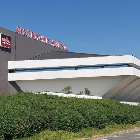 Apartman S Kuchyni V Soukromi U Areny